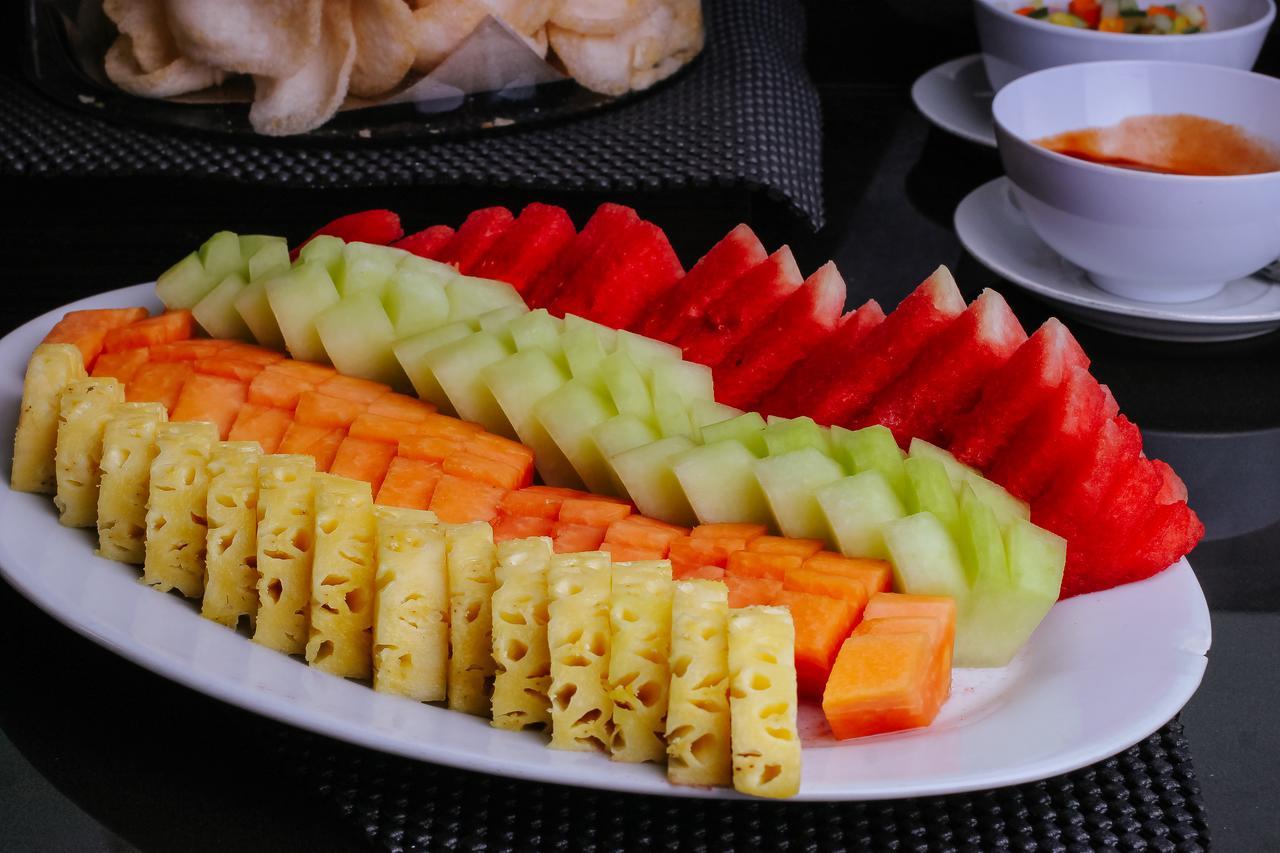 ลักซ์พอยต์ โฮเต็ล สุราบายา Hotel ภายนอก รูปภาพ